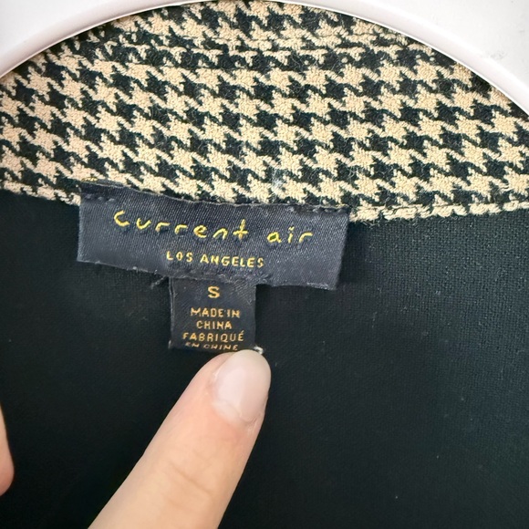 Houndstooth Patterned Jacket - Picture 3 of 4